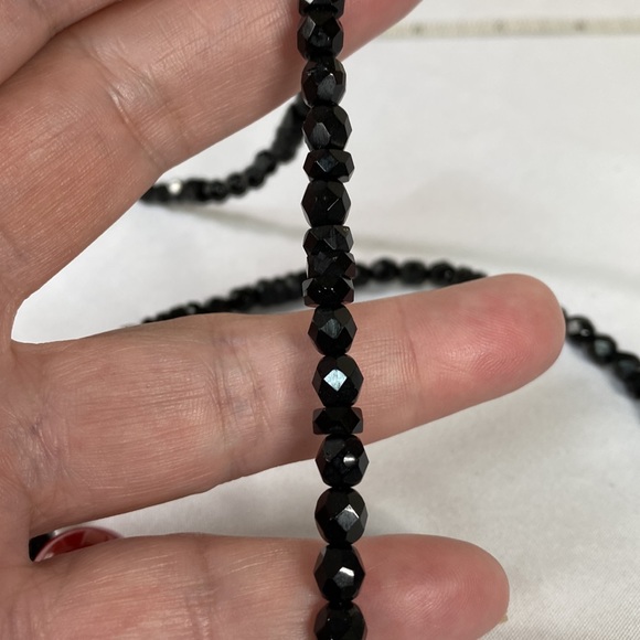 Sparkly black glass bead necklace 925 silver clasp - Picture 9 of 9